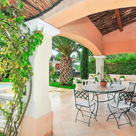 Juan-les-pins Sleeps 6 Pool Air Con Wifi Villa