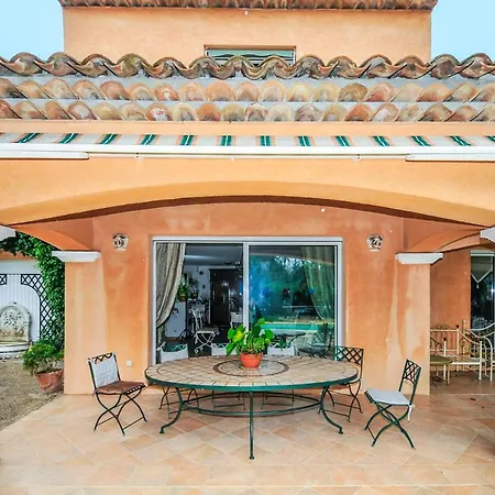 Juan-les-pins Sleeps 6 Pool Air Con Wifi